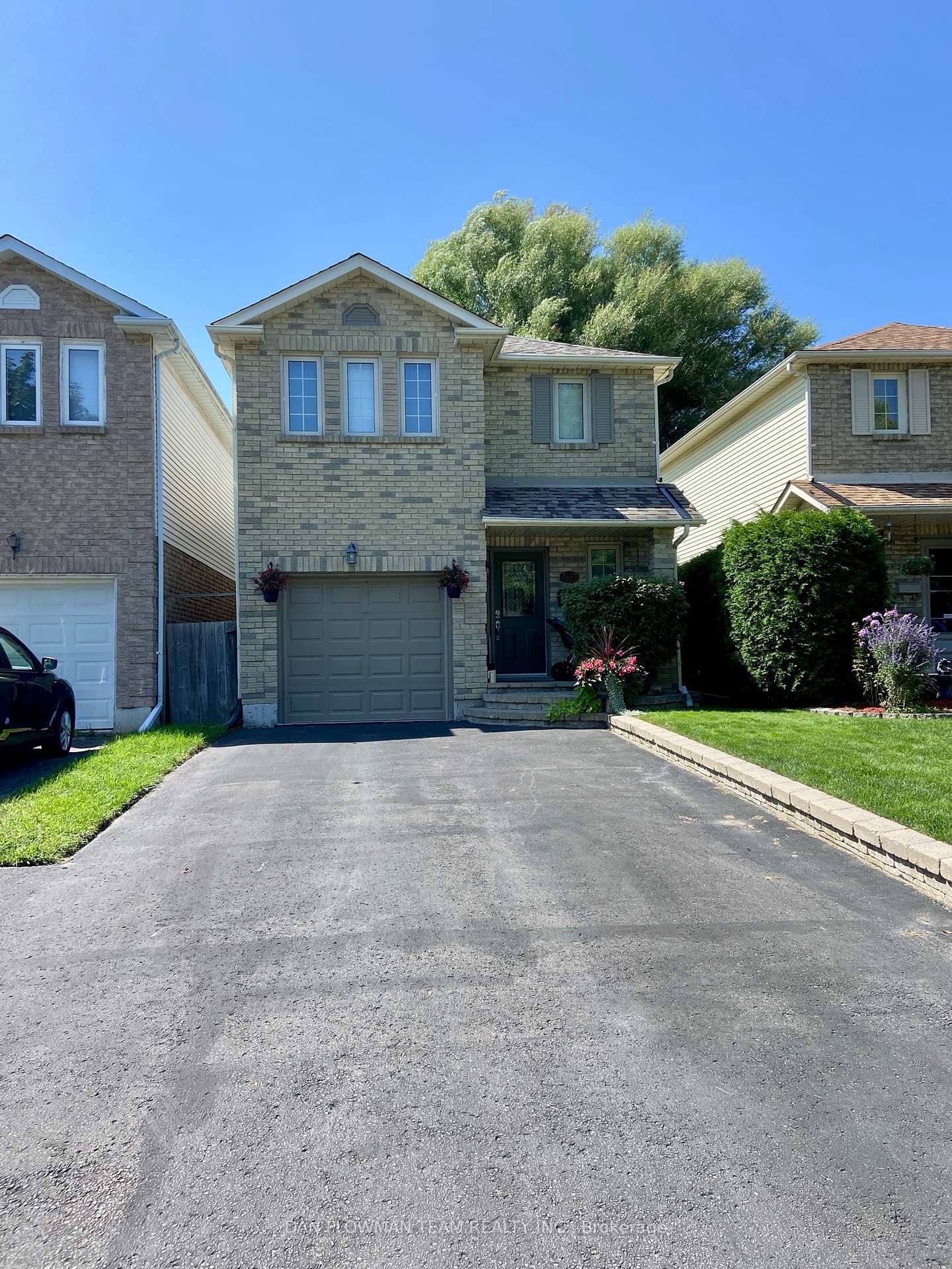 Photo 40 of 174 Adele Crescent, Oshawa, McLaughlin — HOMEH