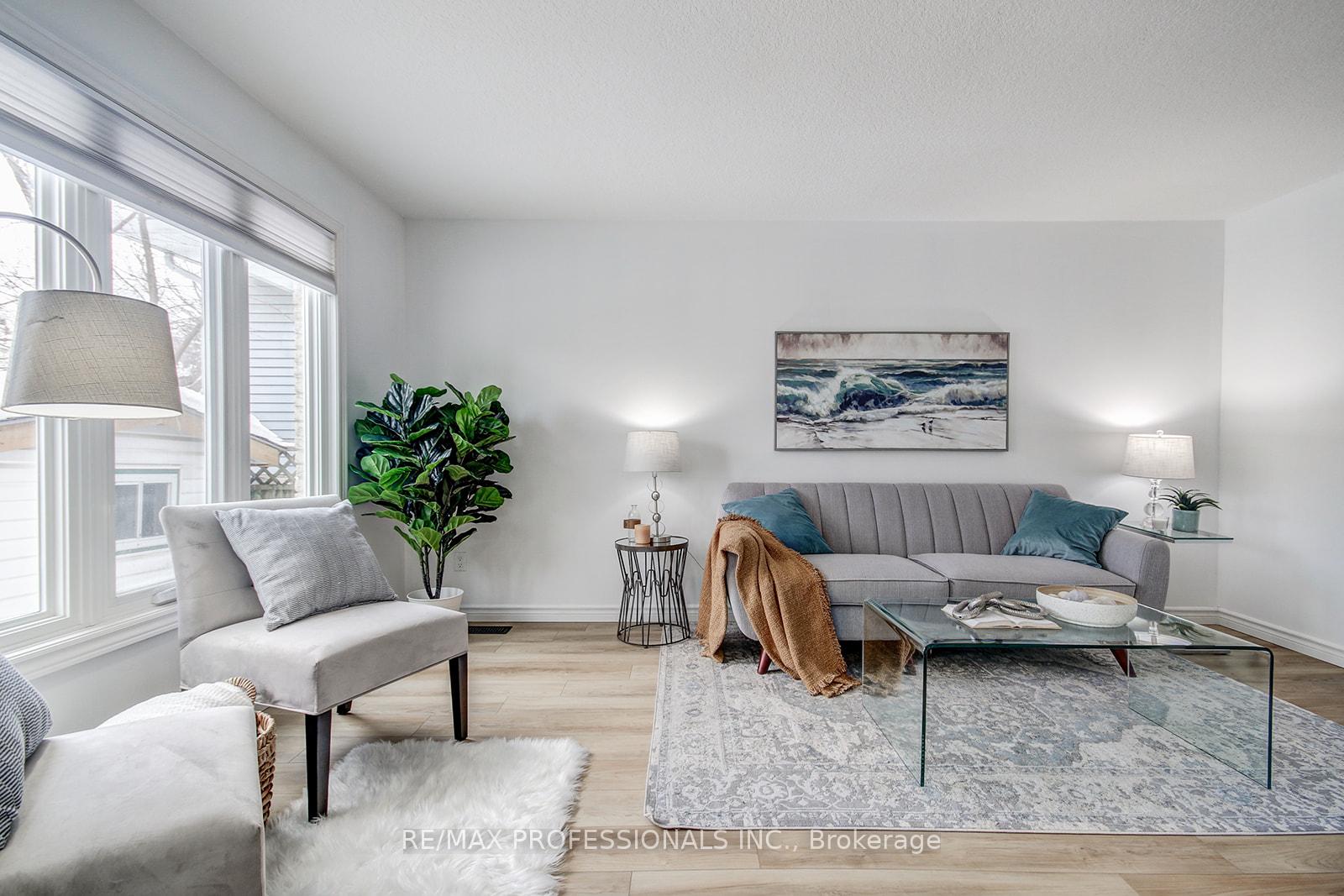 Photo 4 of 25 Windale Crescent, Kitchener — HOMEH