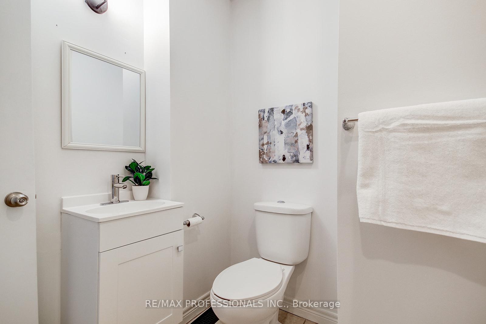 Photo 17 of 25 Windale Crescent, Kitchener — HOMEH