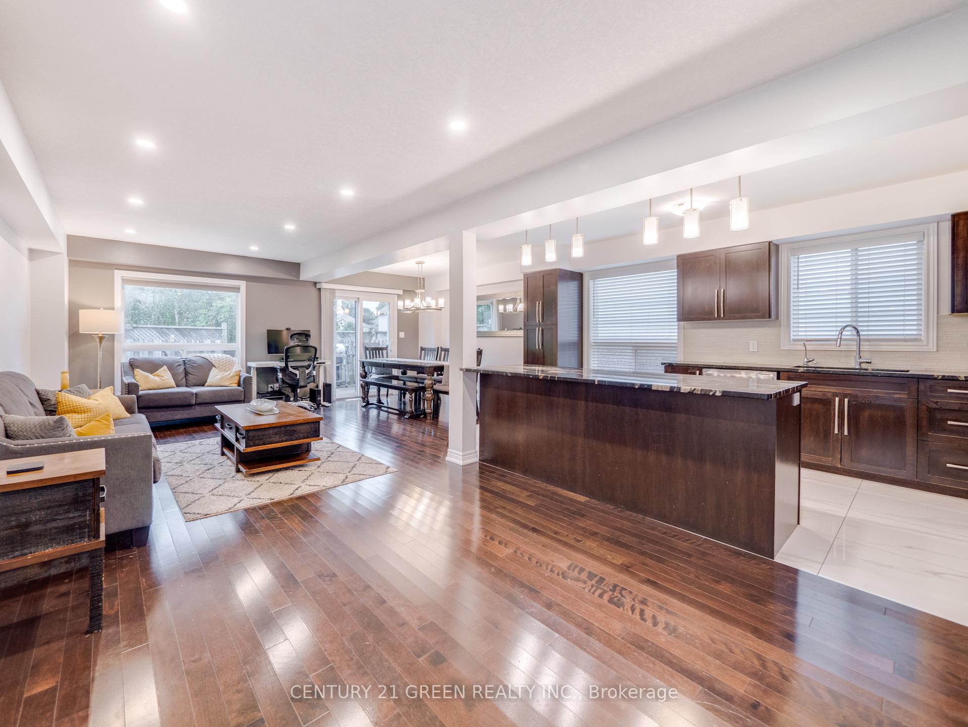 Photo 12 of 172 Melran Drive, Cambridge — HOMEH