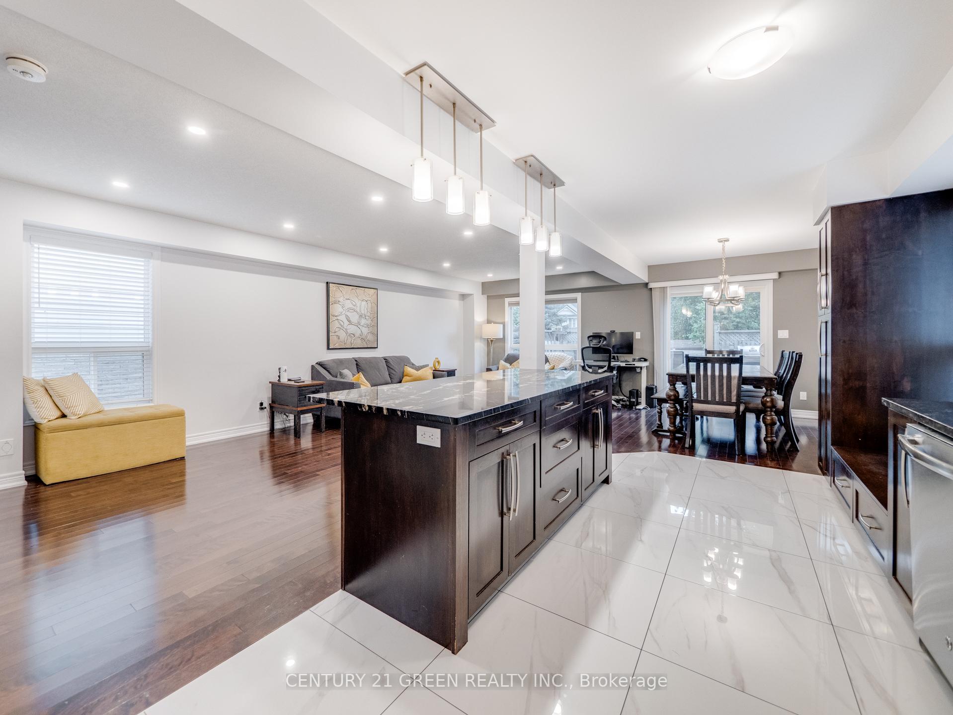 Photo 16 of 172 Melran Drive, Cambridge — HOMEH