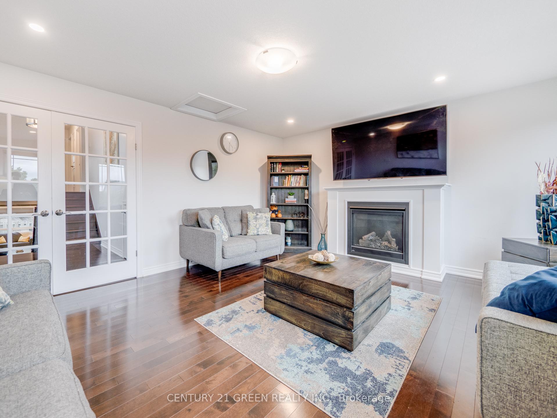 Photo 17 of 172 Melran Drive, Cambridge — HOMEH