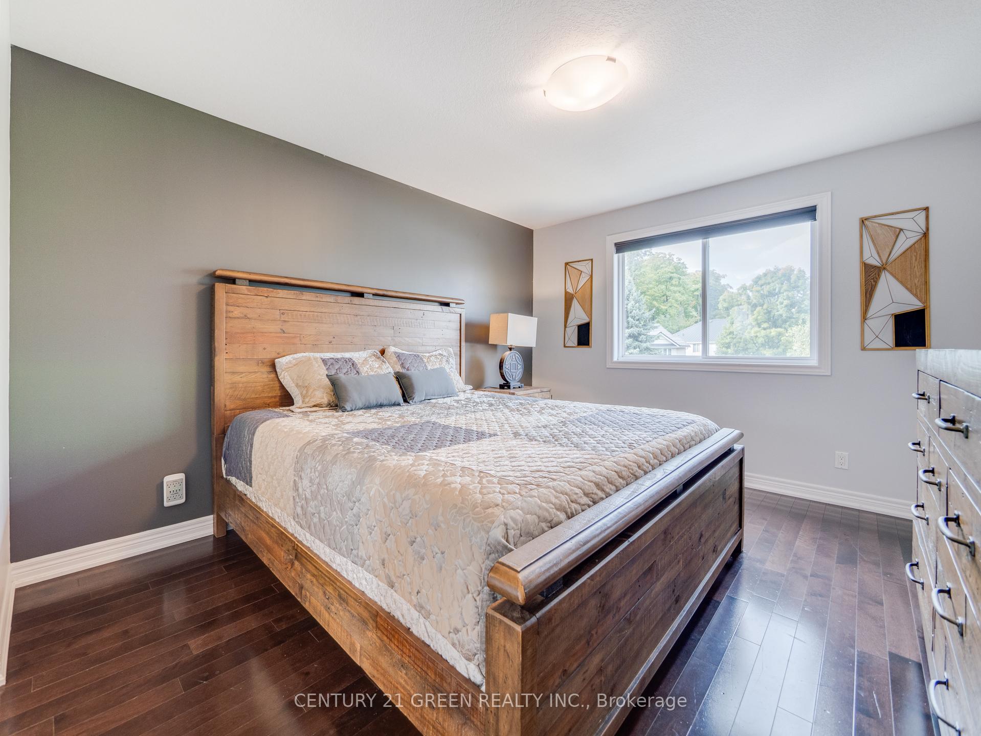 Photo 9 of 172 Melran Drive, Cambridge — HOMEH