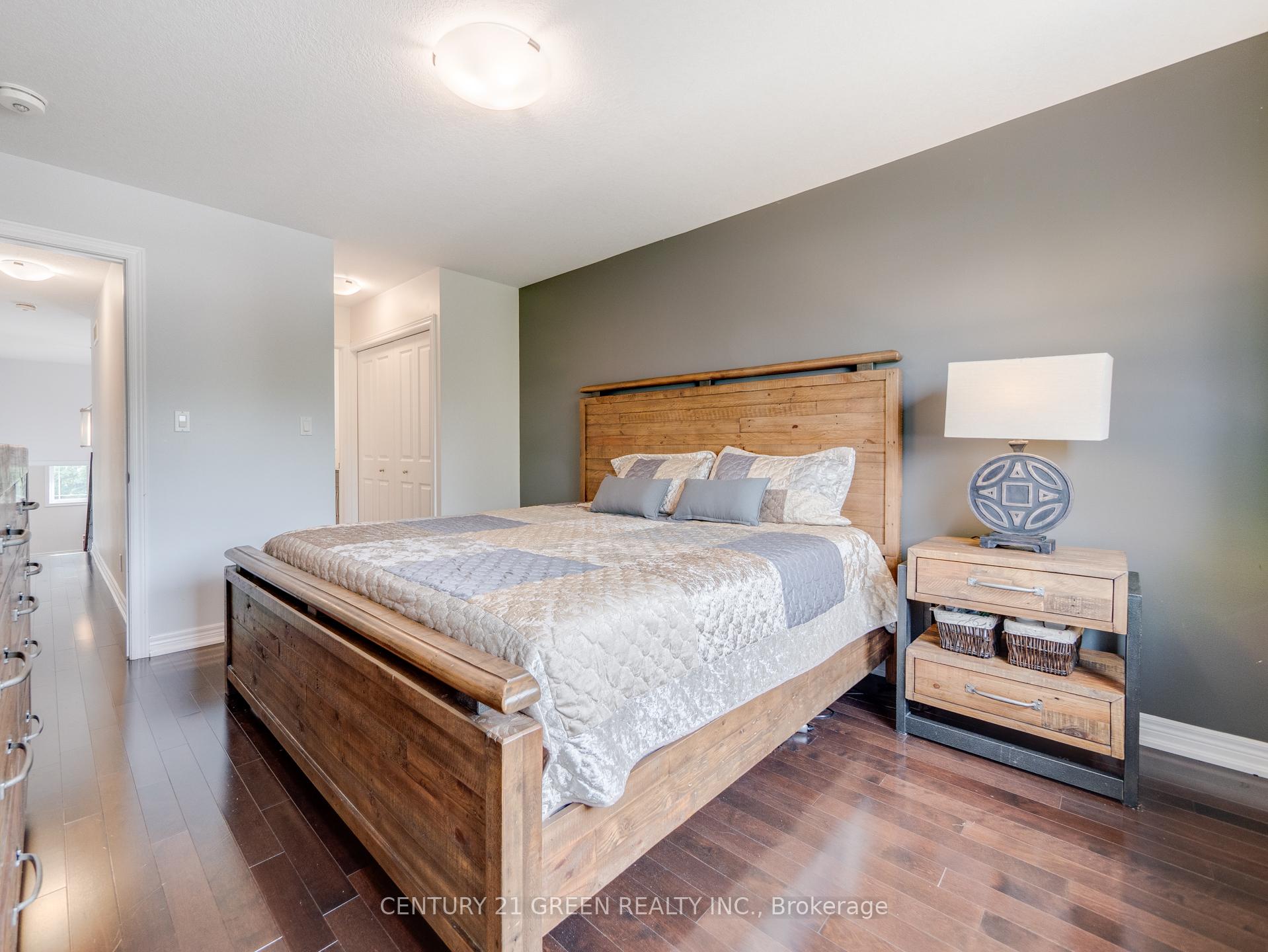 Photo 13 of 172 Melran Drive, Cambridge — HOMEH