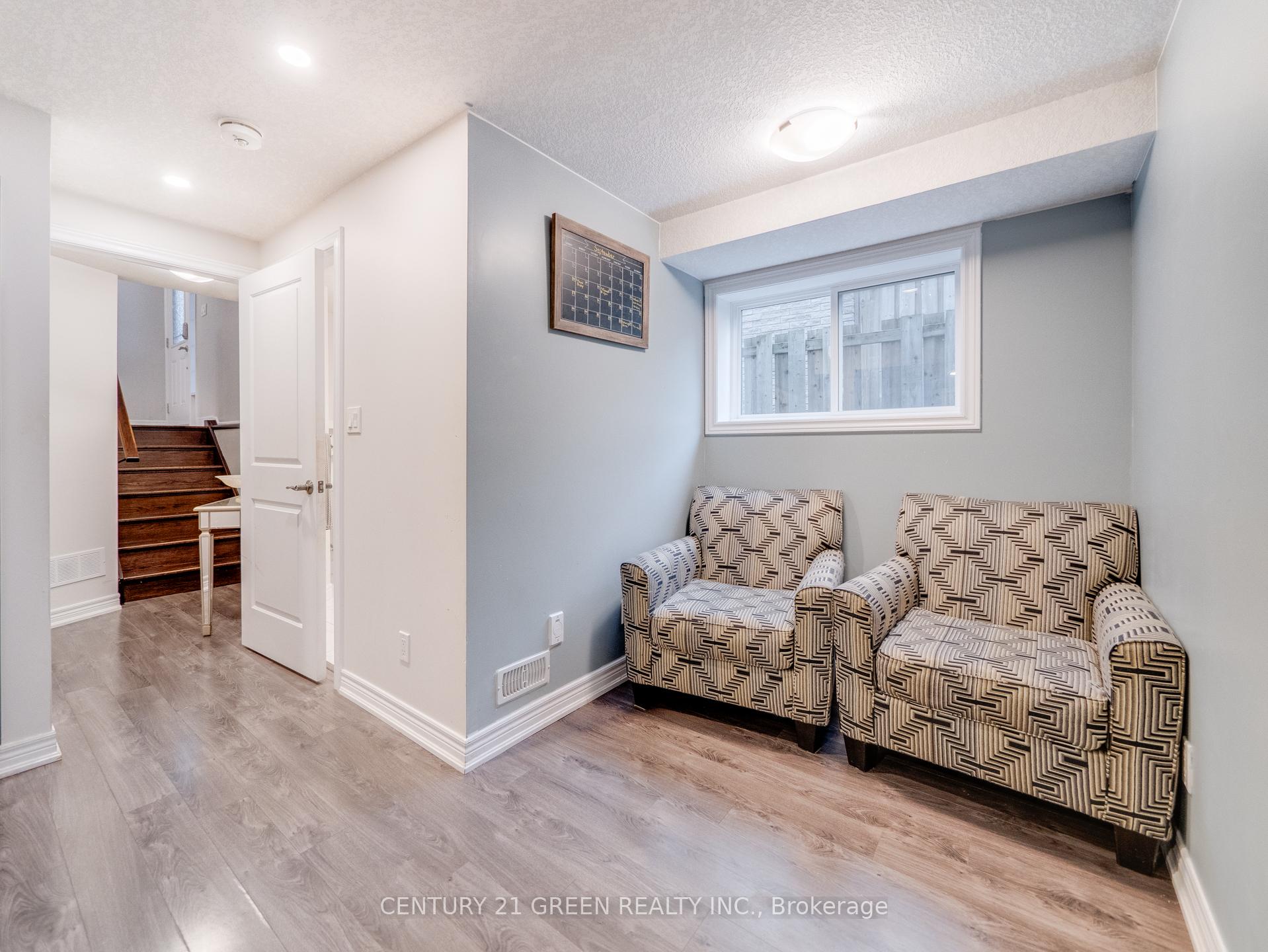 Photo 30 of 172 Melran Drive, Cambridge — HOMEH