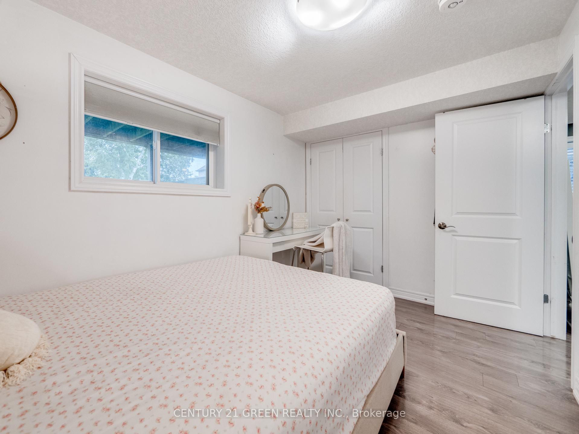 Photo 40 of 172 Melran Drive, Cambridge — HOMEH