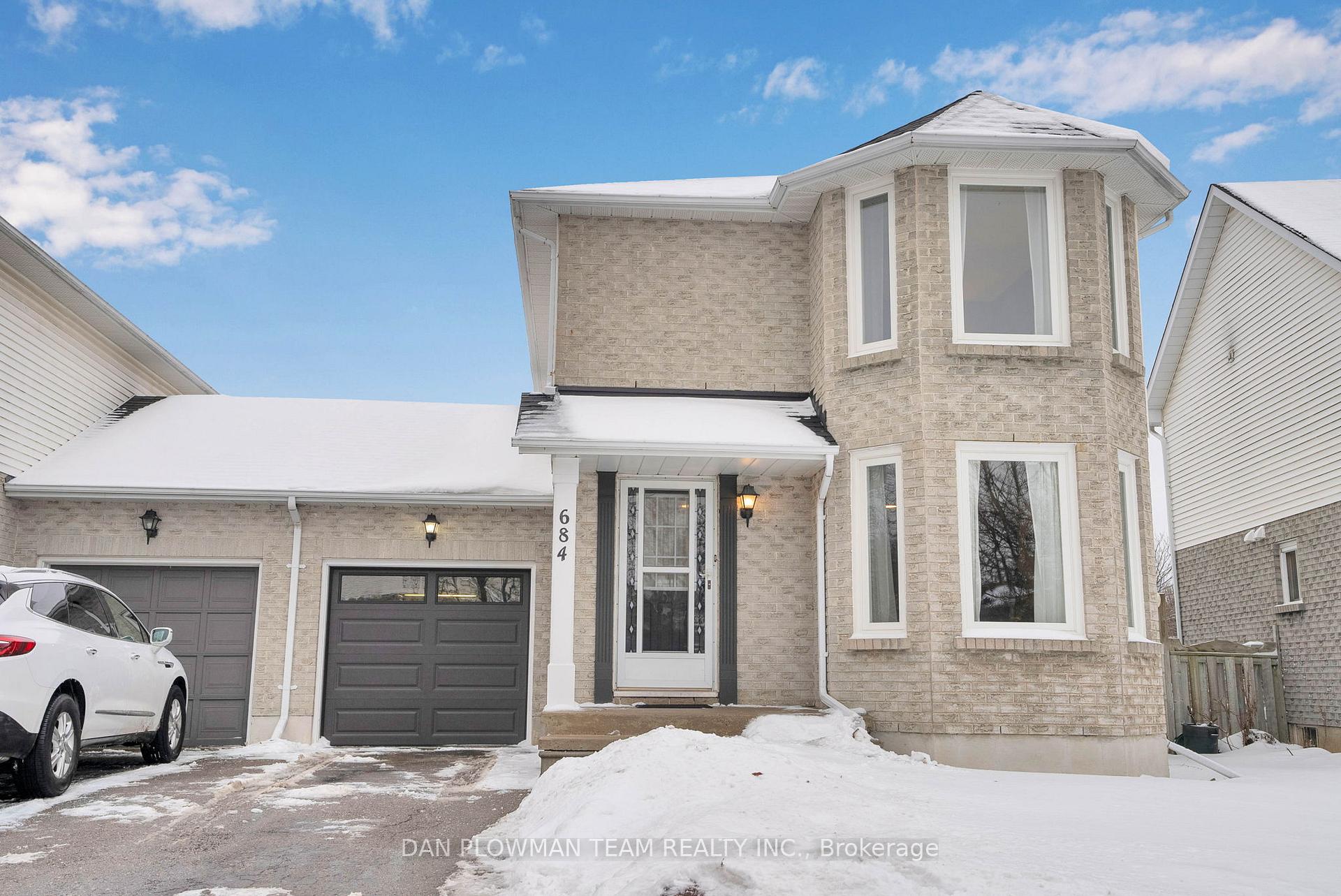 Photo 1 of 684 Elderberry Drive, Oshawa, Pinecrest — HOMEH