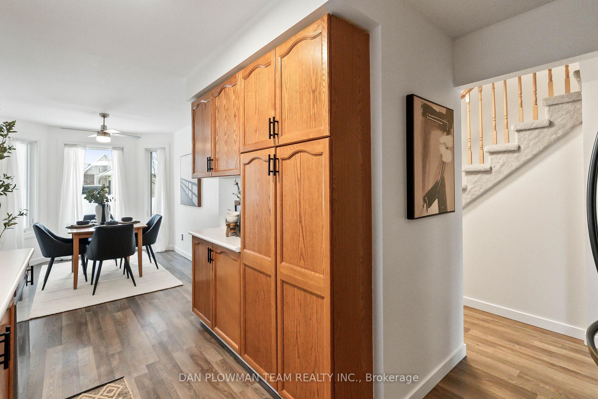 Photo 3 of 684 Elderberry Drive, Oshawa, Pinecrest — HOMEH