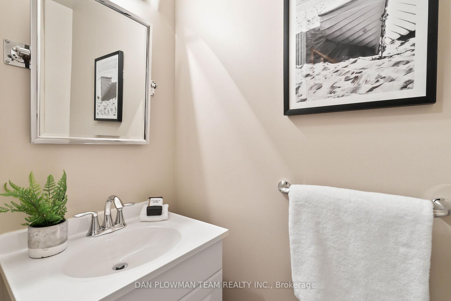 Photo 16 of 684 Elderberry Drive, Oshawa, Pinecrest — HOMEH