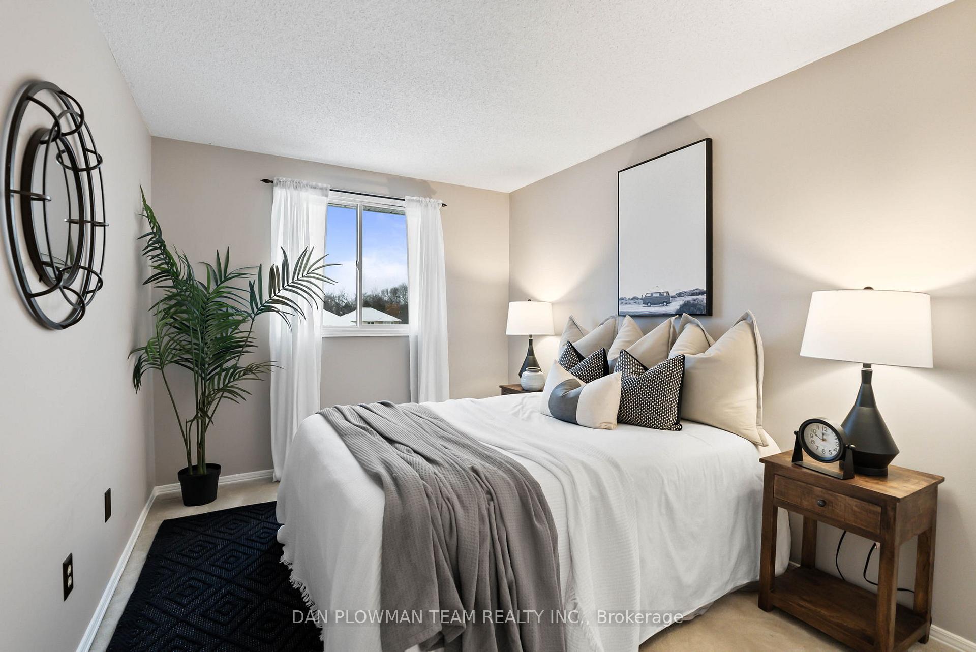 Photo 18 of 684 Elderberry Drive, Oshawa, Pinecrest — HOMEH