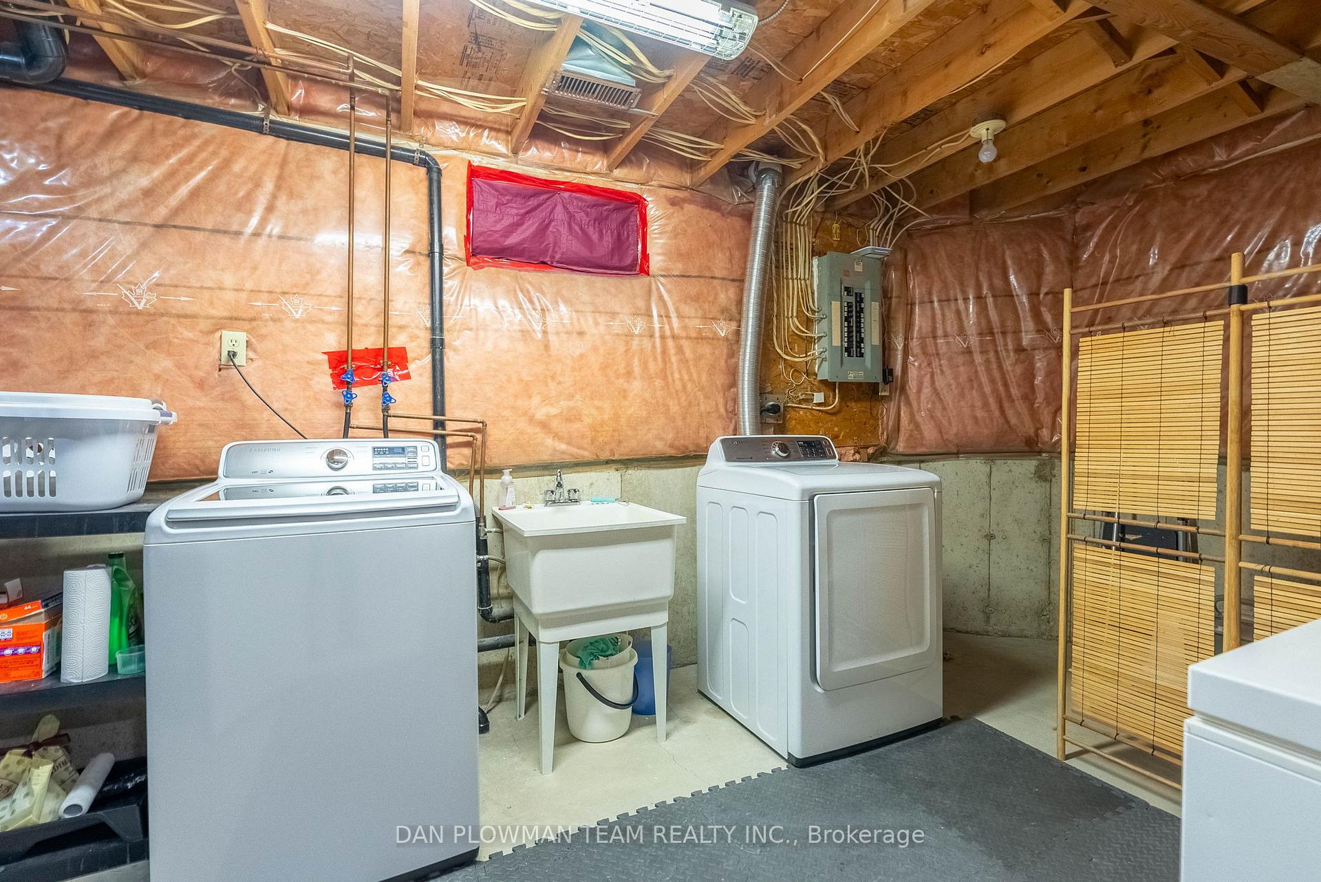 Photo 26 of 684 Elderberry Drive, Oshawa, Pinecrest — HOMEH