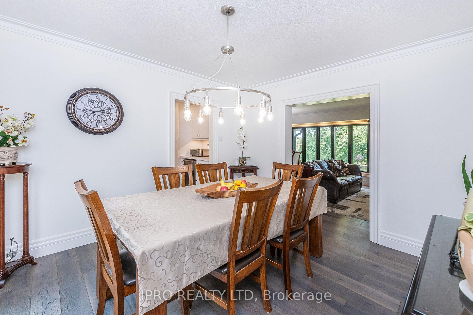 Photo 32 of 6845 19th Side Road, King, Schomberg — HOMEH