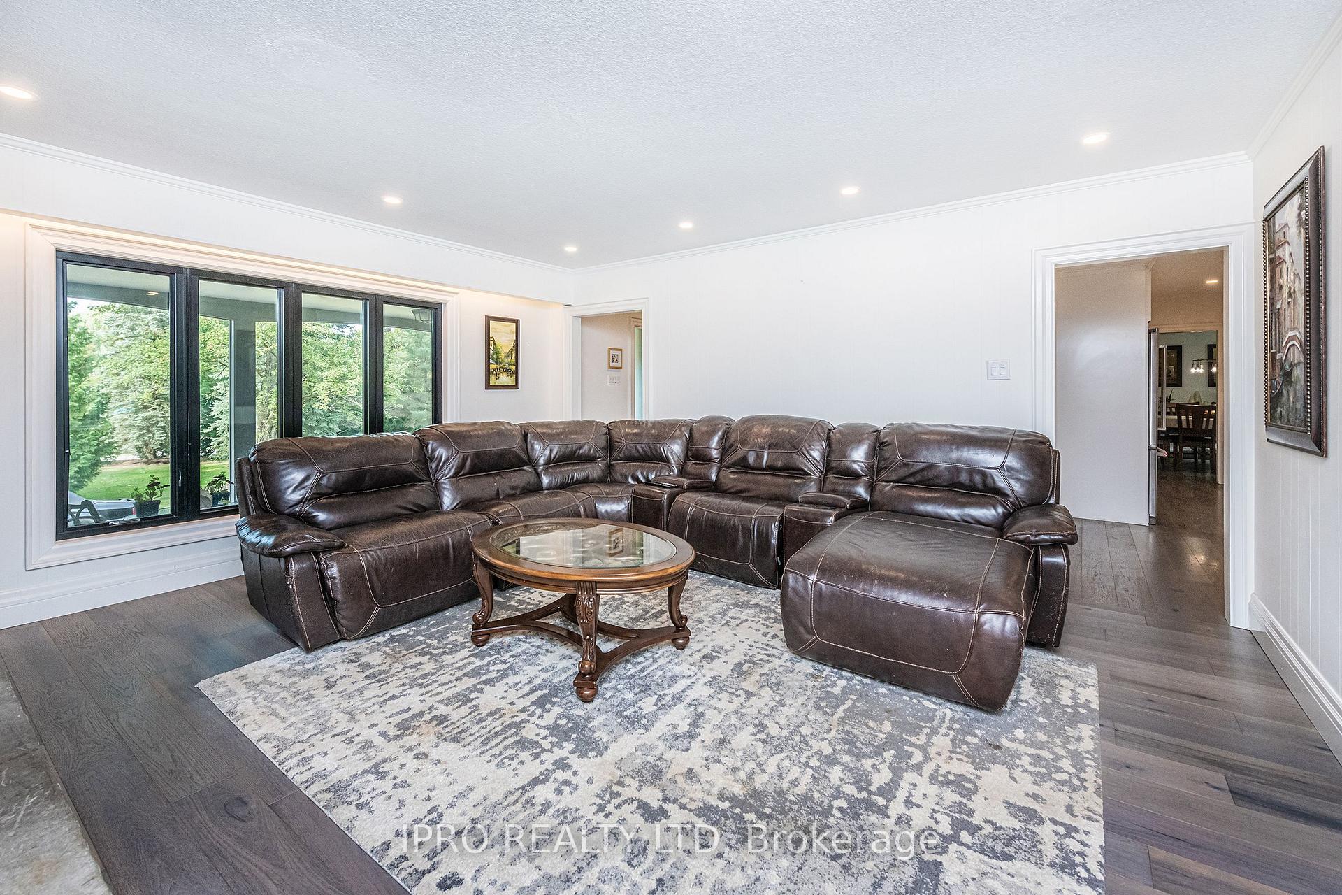 Photo 28 of 6845 19th Side Road, King, Schomberg — HOMEH