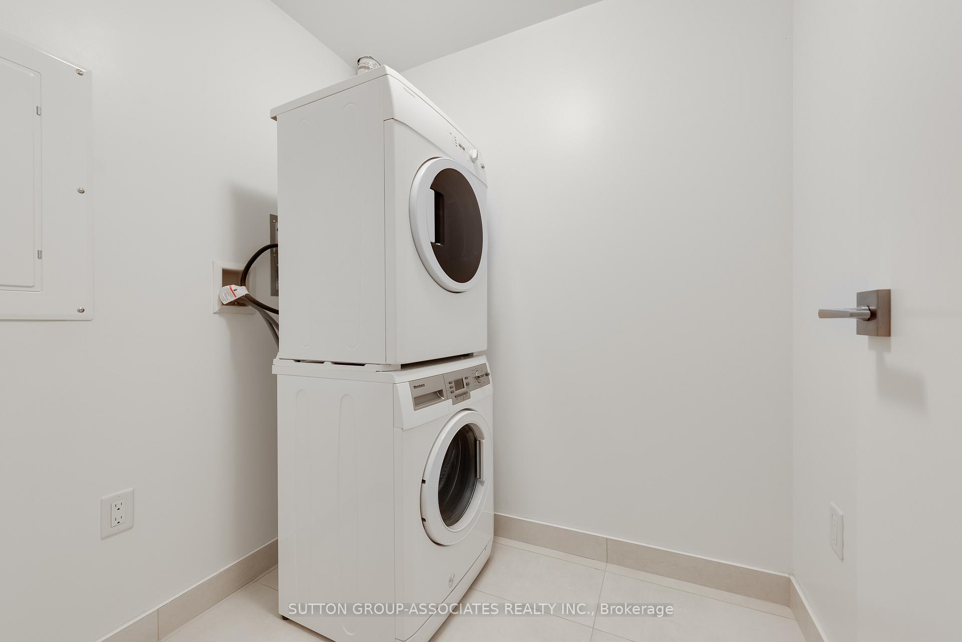 Photo 8 of Unit 413, 835 St Clair Avenue W, Toronto, Wychwood — HOMEH