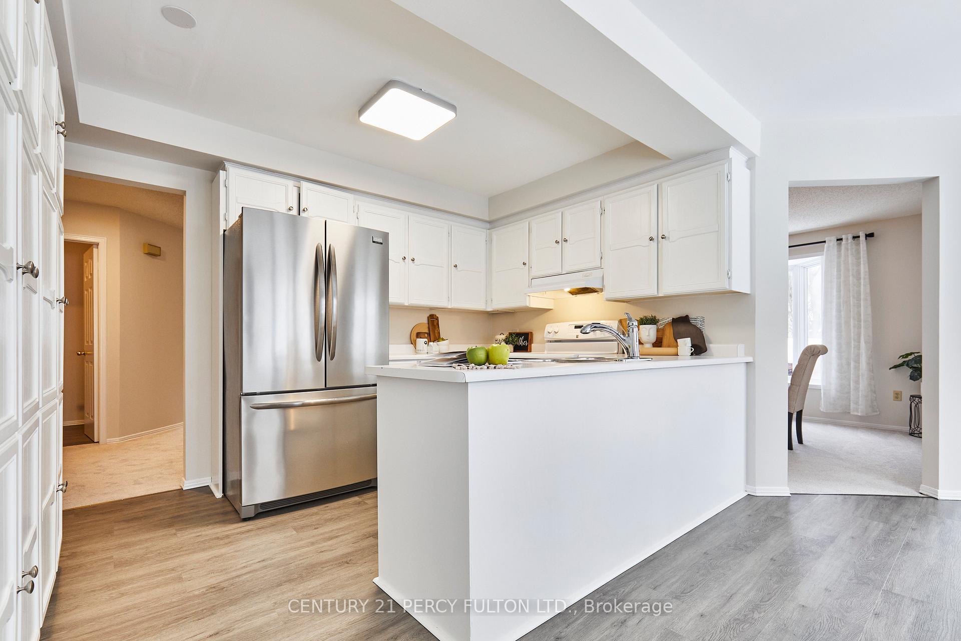 Photo 13 of 111 Foxhunt Trail, Clarington, Courtice — HOMEH