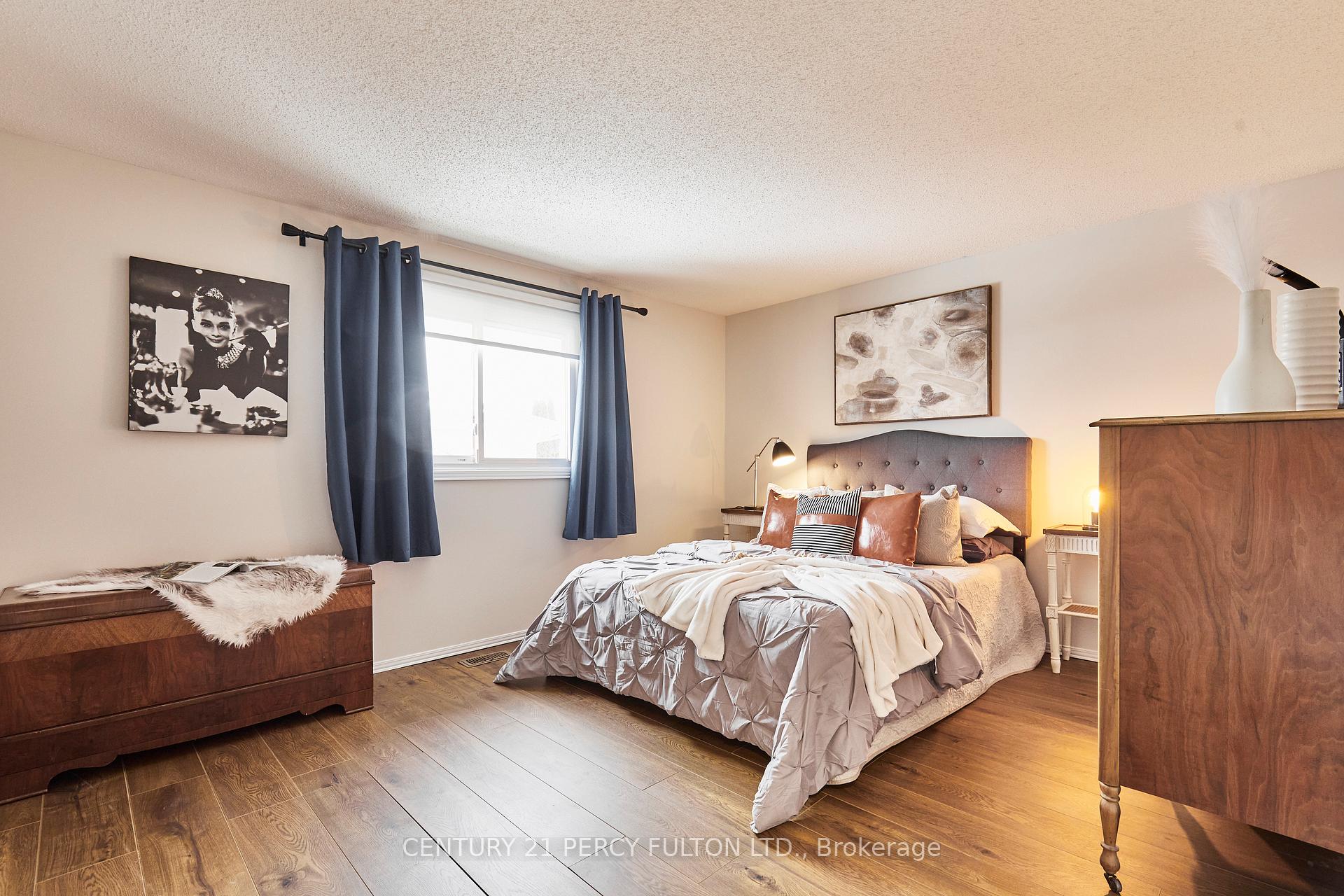 Photo 23 of 111 Foxhunt Trail, Clarington, Courtice — HOMEH