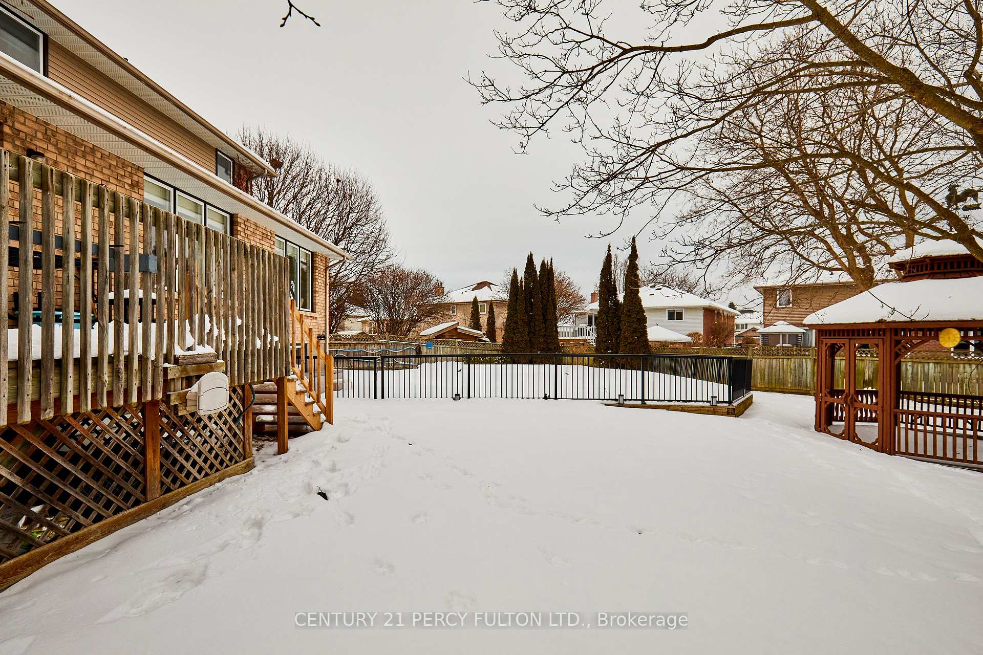 Photo 33 of 111 Foxhunt Trail, Clarington, Courtice — HOMEH
