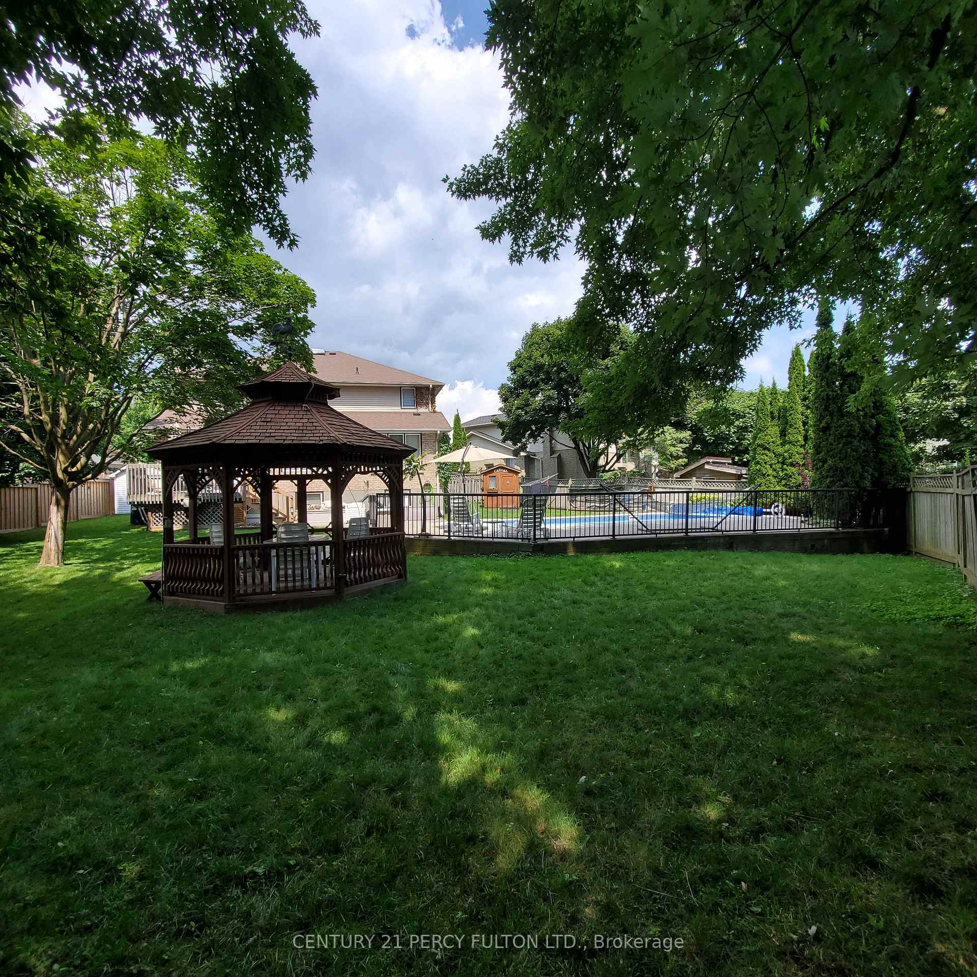 Photo 34 of 111 Foxhunt Trail, Clarington, Courtice — HOMEH