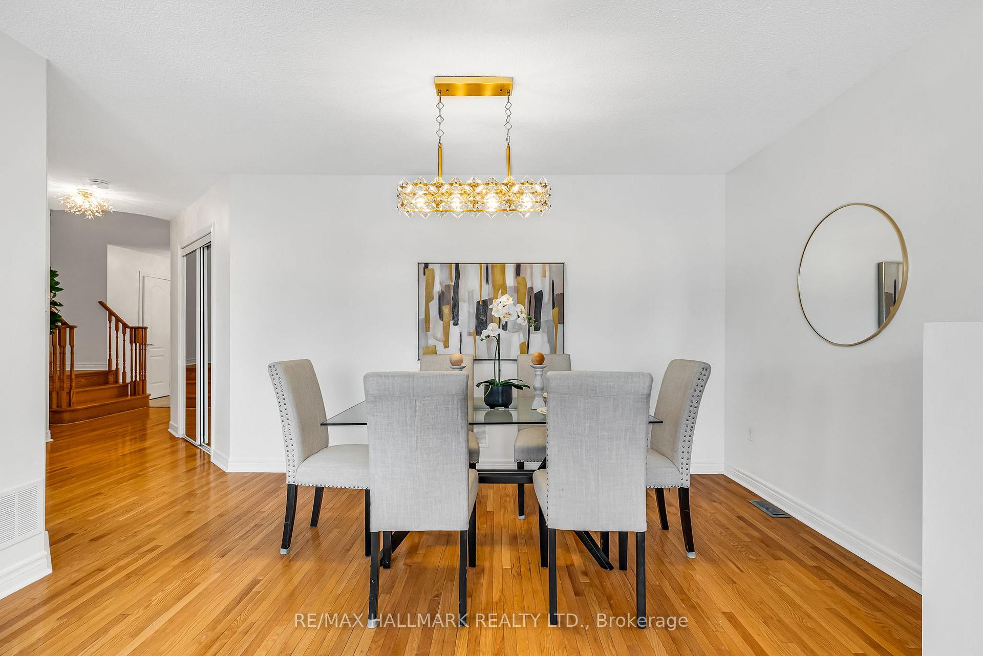 Photo 6 of 79 Aventura Crescent, Vaughan, Sonoma Heights — HOMEH