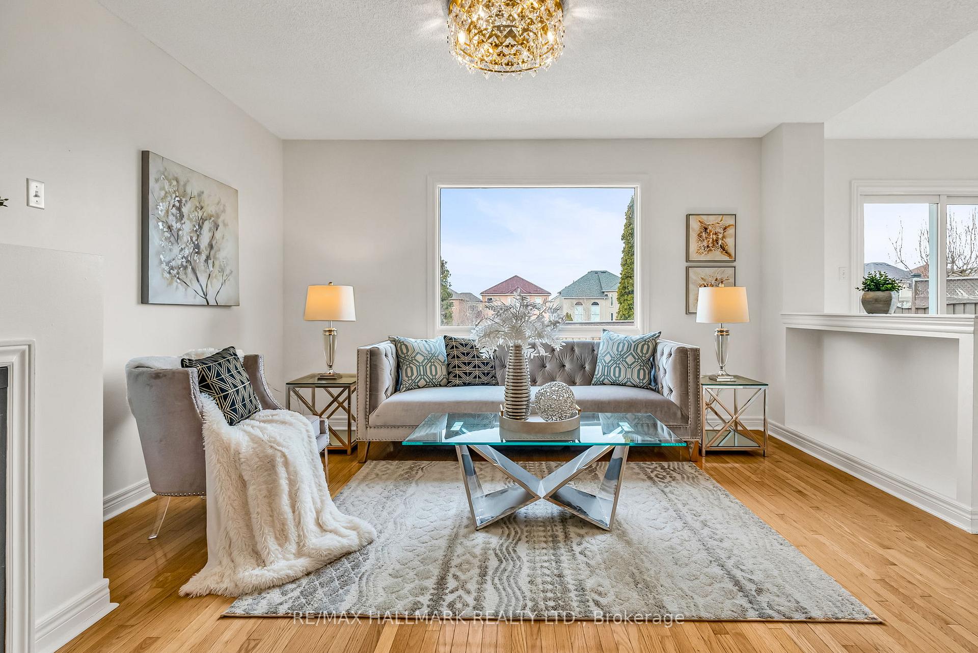 Photo 17 of 79 Aventura Crescent, Vaughan, Sonoma Heights — HOMEH