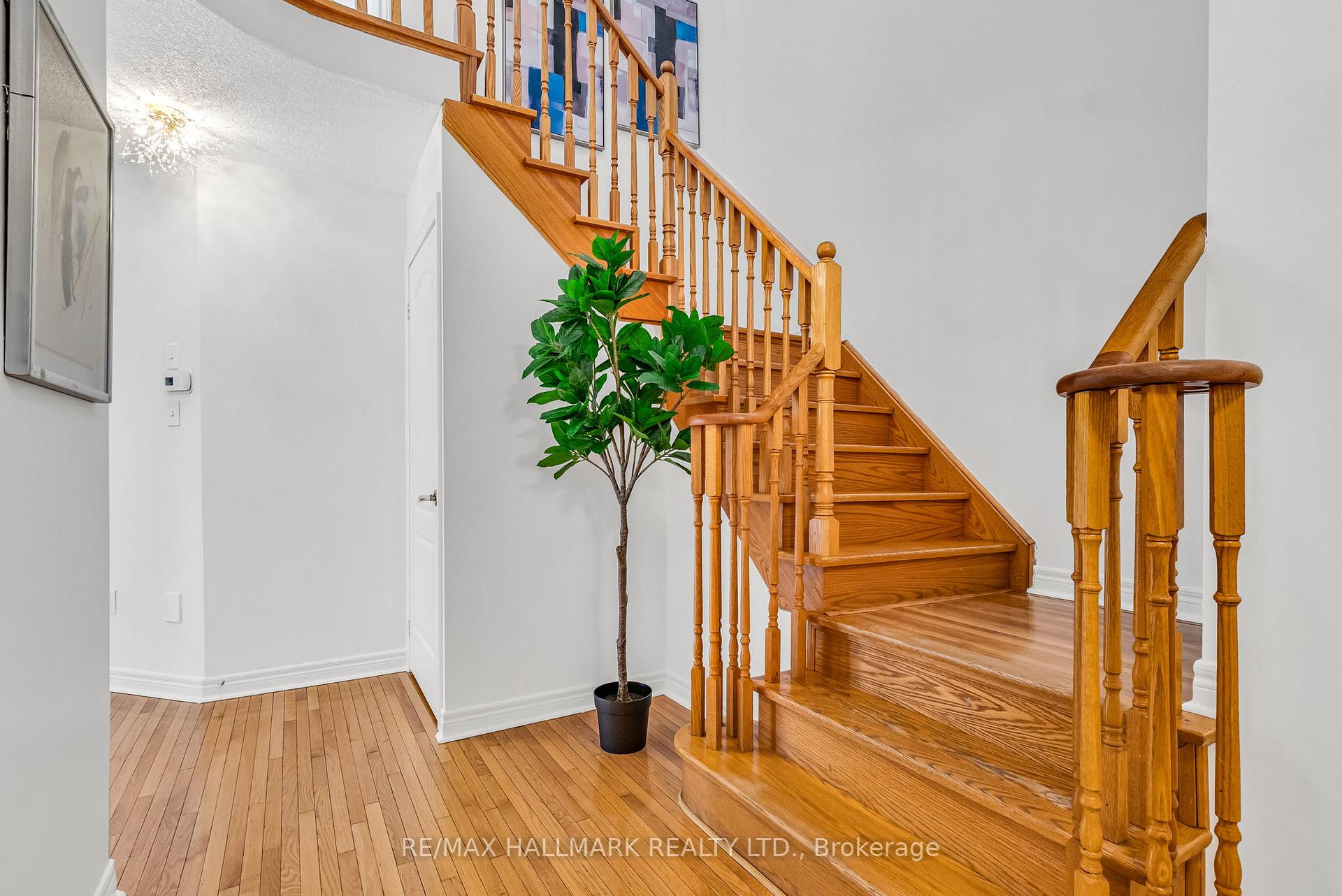 Photo 26 of 79 Aventura Crescent, Vaughan, Sonoma Heights — HOMEH