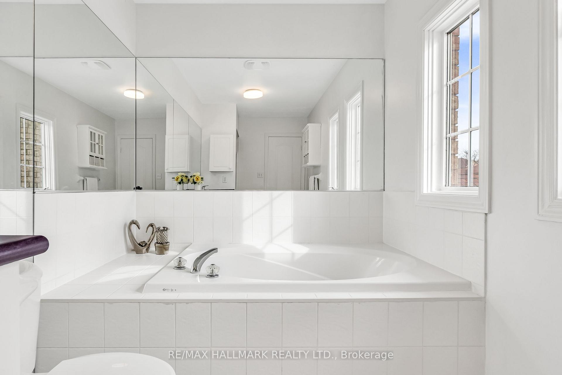 Photo 31 of 79 Aventura Crescent, Vaughan, Sonoma Heights — HOMEH