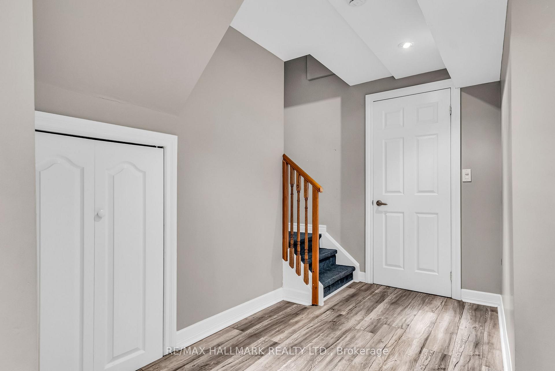 Photo 37 of 79 Aventura Crescent, Vaughan, Sonoma Heights — HOMEH