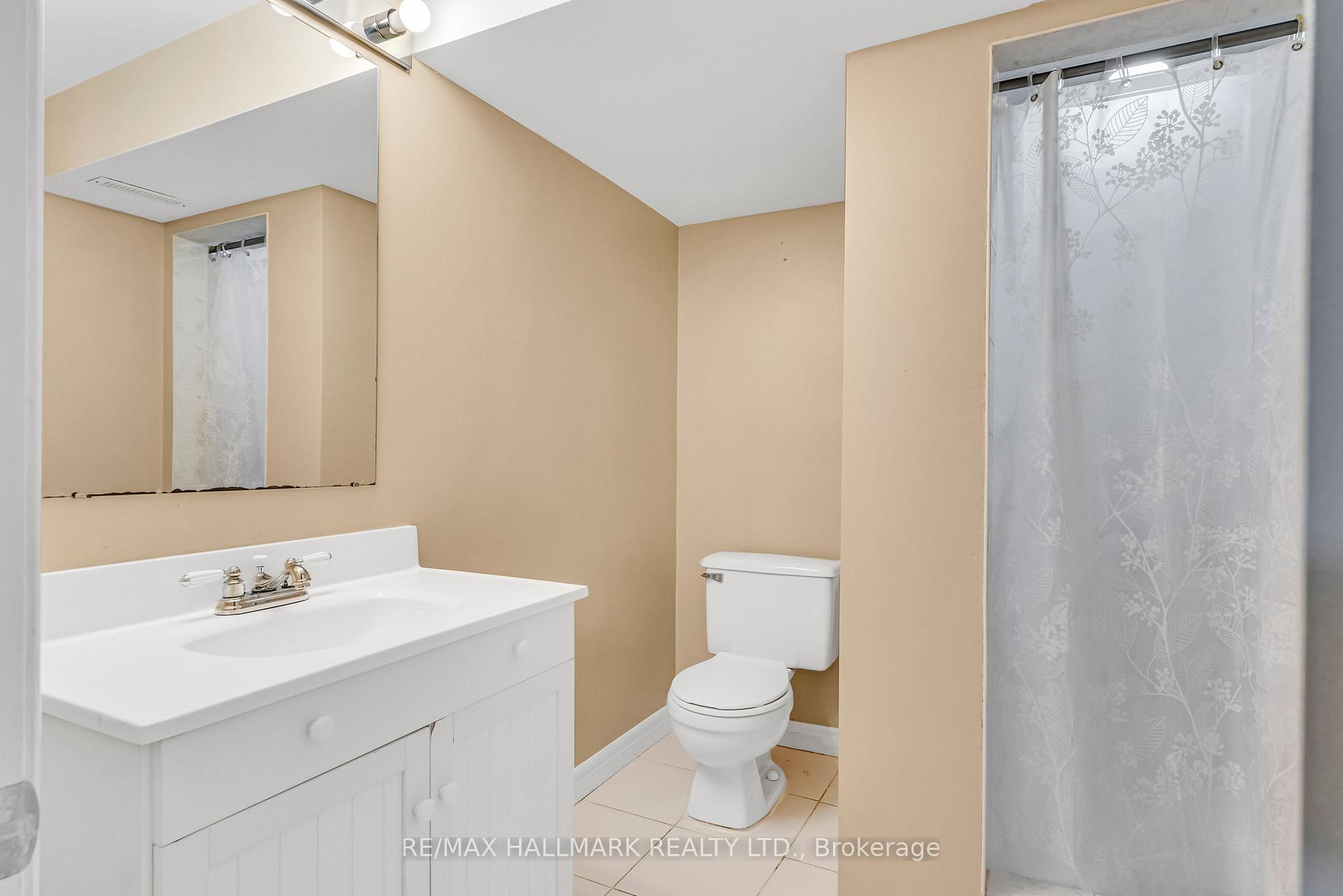 Photo 43 of 79 Aventura Crescent, Vaughan, Sonoma Heights — HOMEH