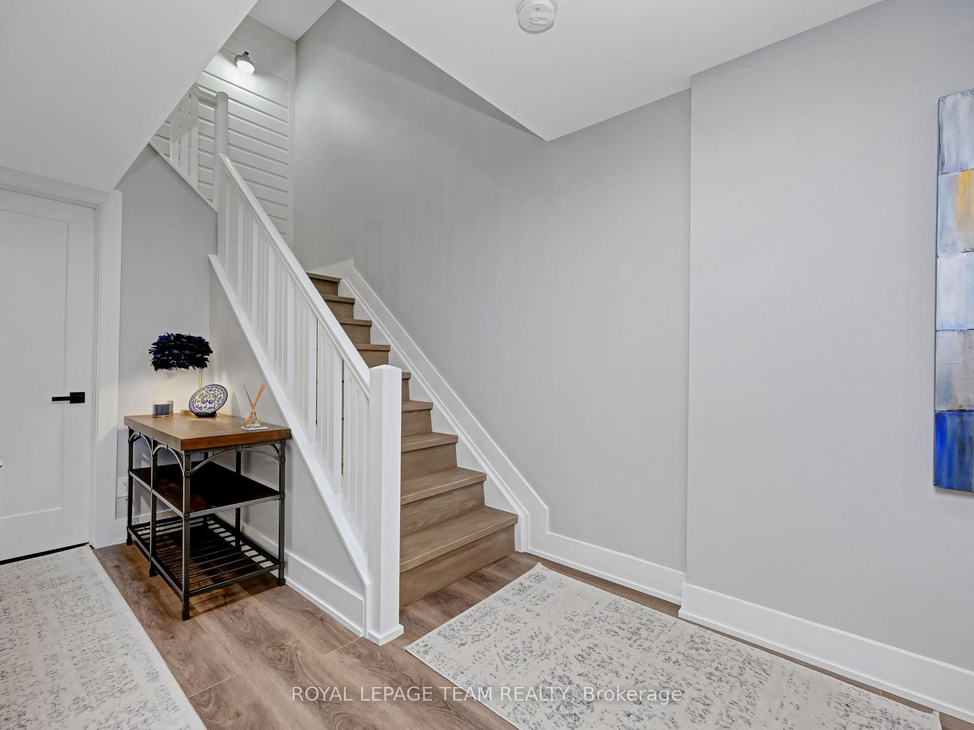Photo 15 of 107 Dalecroft Crescent, Ottawa, Centrepointe — HOMEH