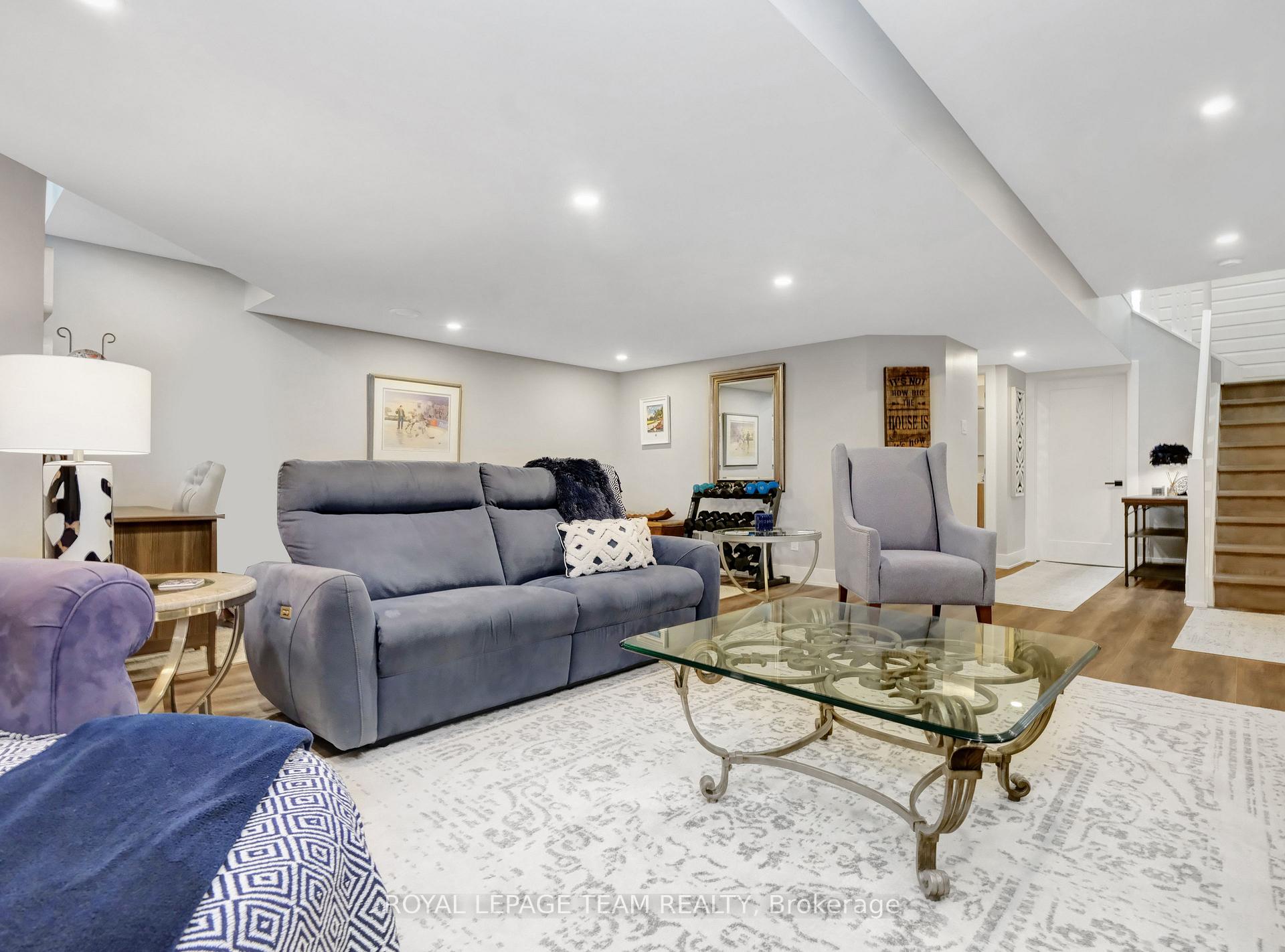 Photo 33 of 107 Dalecroft Crescent, Ottawa, Centrepointe — HOMEH