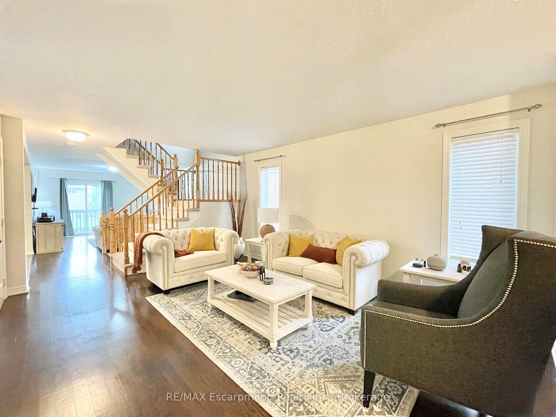 Photo 14 of Unit 6, 78 Peachwood Crescent, Hamilton, Stoney Creek — HOMEH