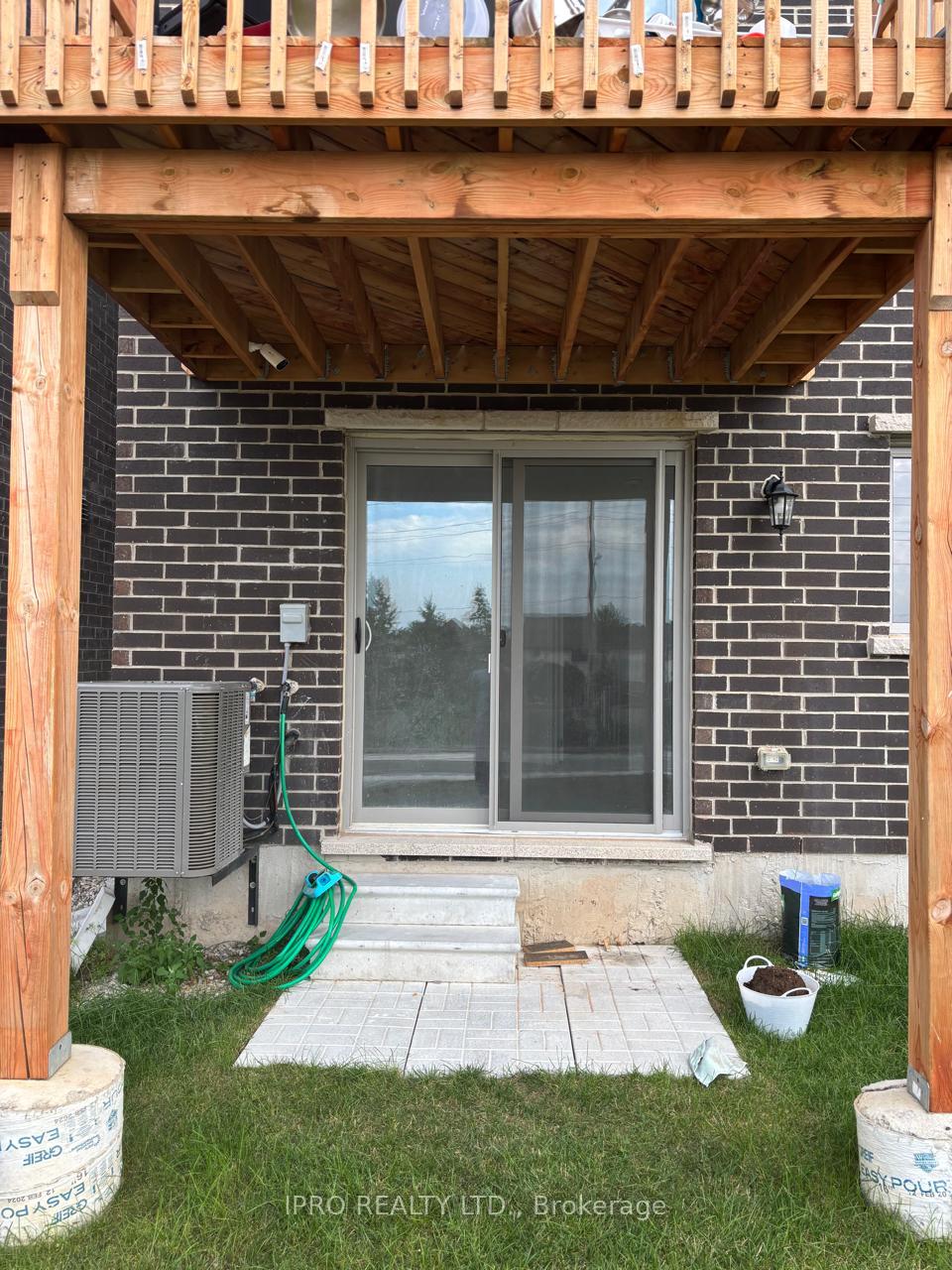 Photo 12 of 63 Histand Trail, Kitchener — HOMEH