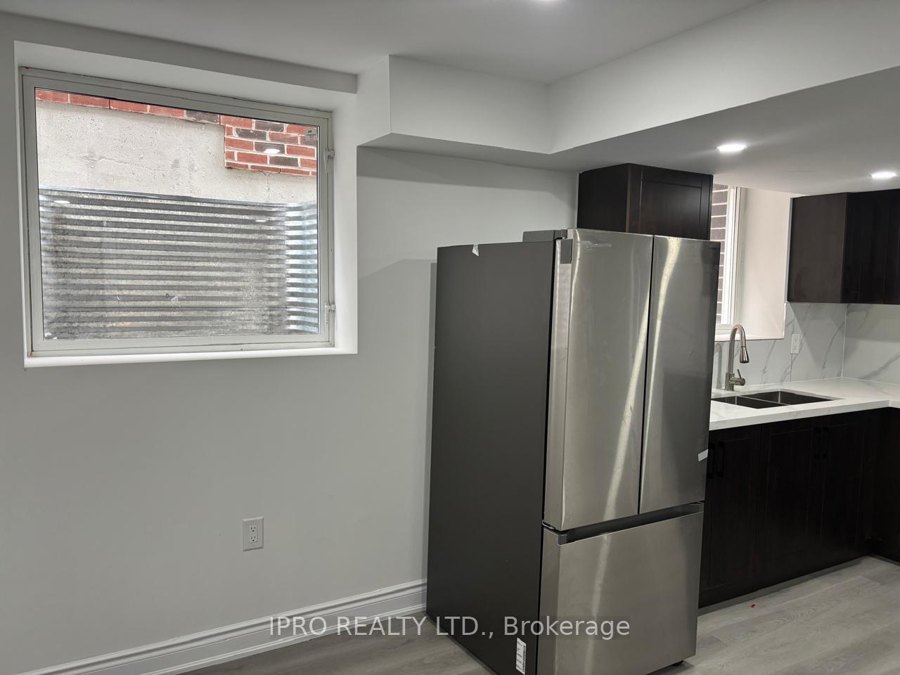 Photo 10 of 63 Histand Trail, Kitchener — HOMEH