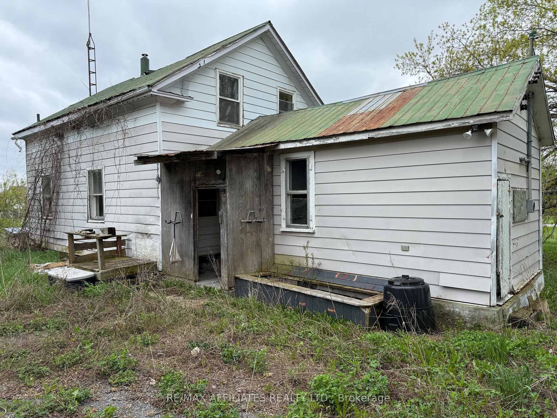 Photo 2 of Saving Street, South Stormont, South Stormont (Osnabruck) Twp — HOMEH