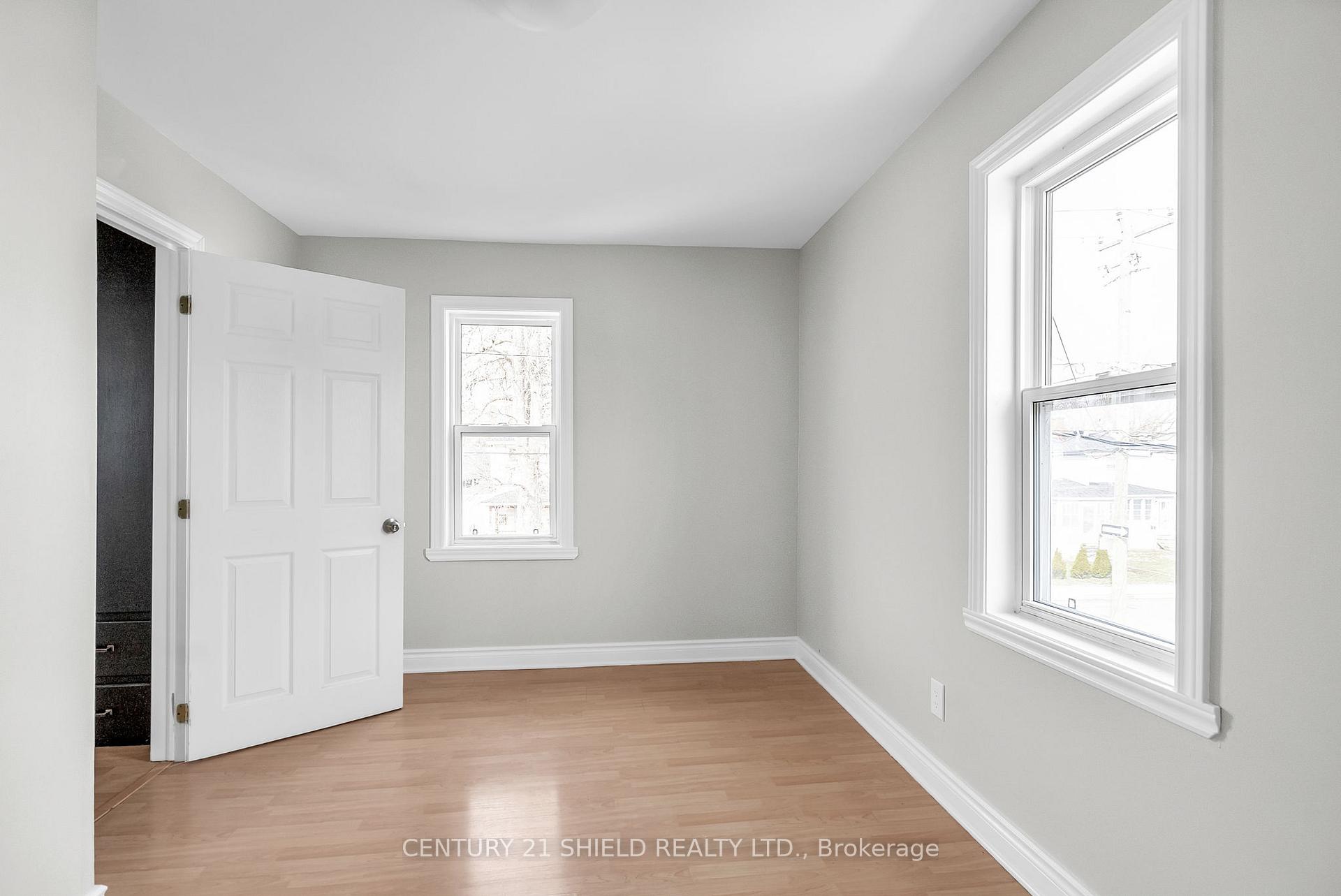 Photo 17 of 543 Gloucester Street N, Cornwall — HOMEH