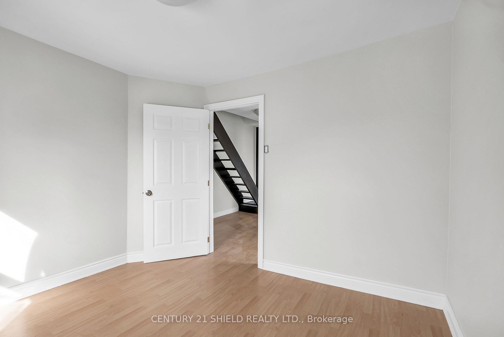 Photo 23 of 543 Gloucester Street N, Cornwall — HOMEH