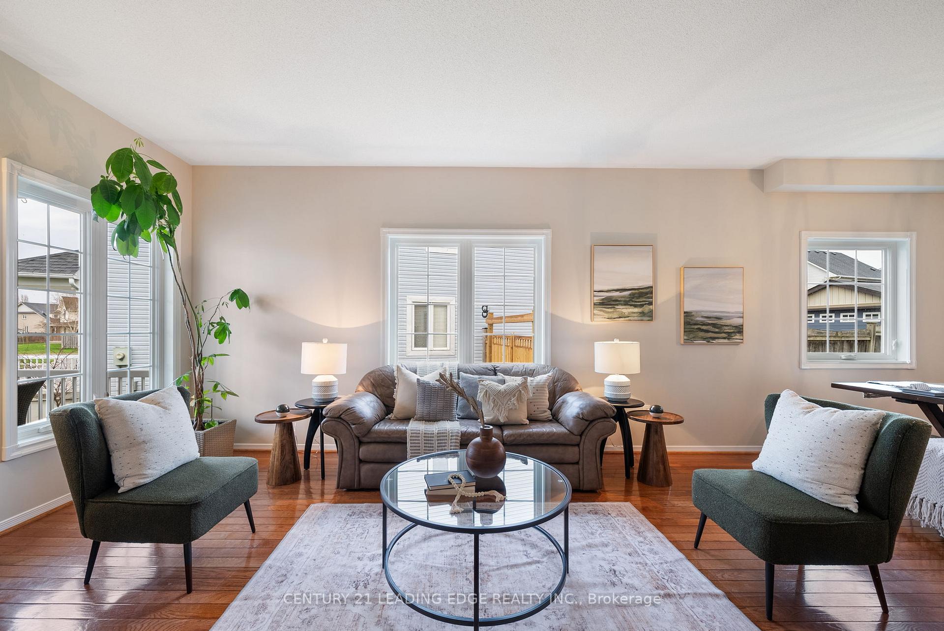 Photo 17 of 5 Eggert Court, Whitby, Port Whitby — HOMEH