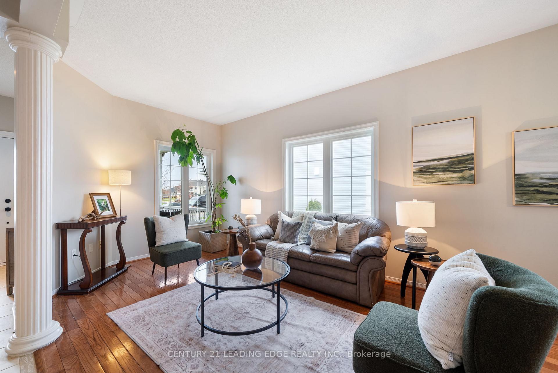 Photo 9 of 5 Eggert Court, Whitby, Port Whitby — HOMEH