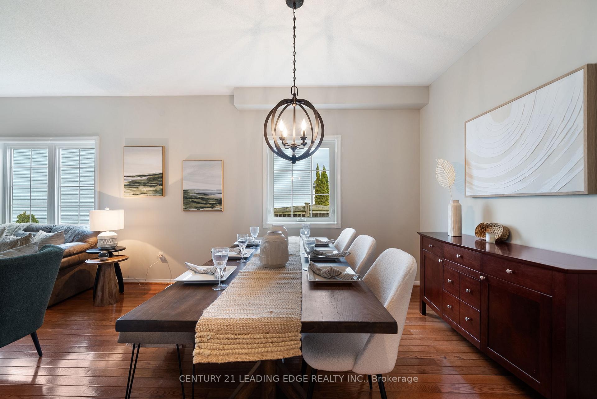 Photo 10 of 5 Eggert Court, Whitby, Port Whitby — HOMEH