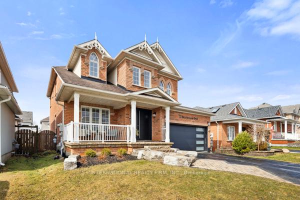 Photo 2 of 32 Brookhouse Drive, Clarington, Newcastle — HOMEH