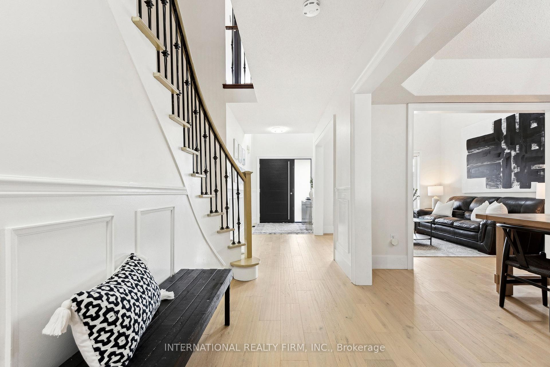 Photo 10 of 32 Brookhouse Drive, Clarington, Newcastle — HOMEH