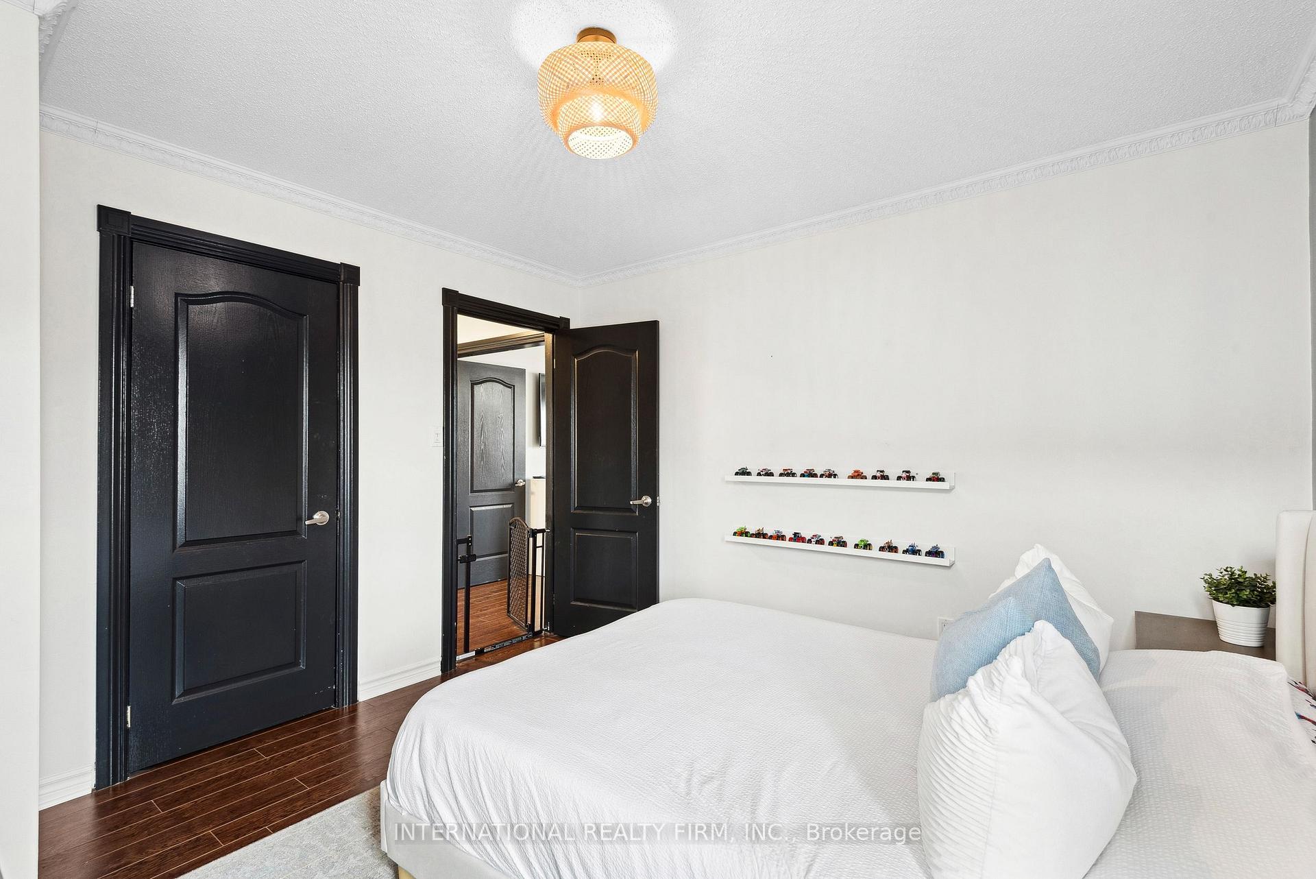 Photo 27 of 32 Brookhouse Drive, Clarington, Newcastle — HOMEH