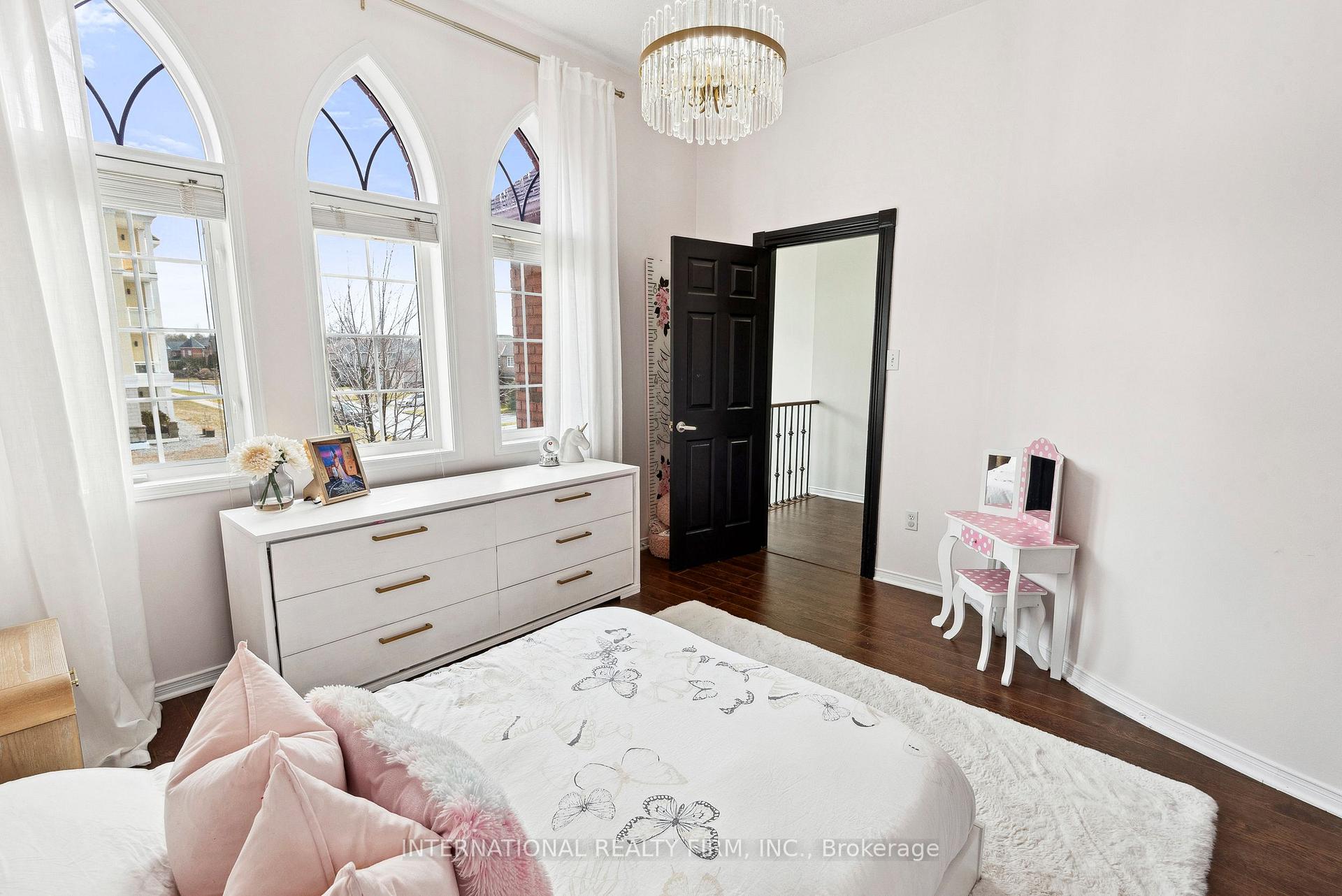 Photo 20 of 32 Brookhouse Drive, Clarington, Newcastle — HOMEH