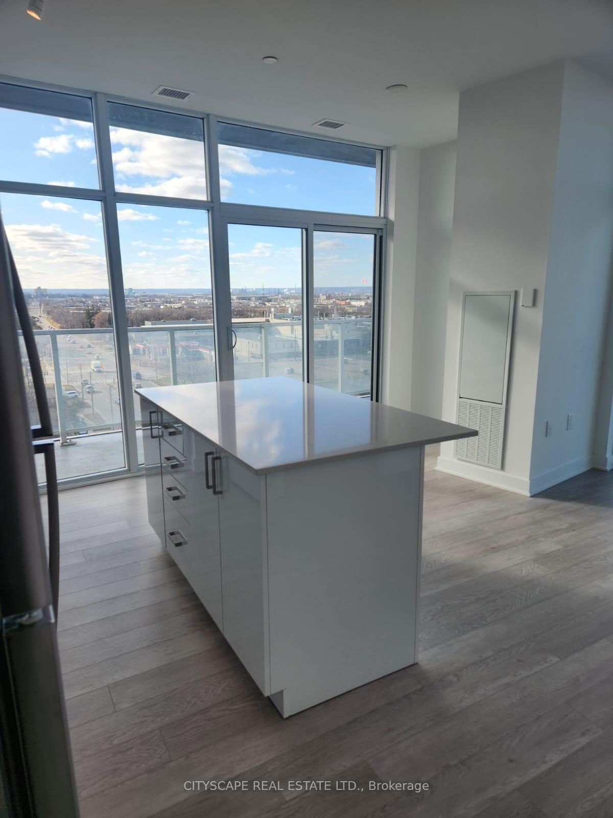 Photo 5 of Unit 807, 2782 Barton Street E, Hamilton, Riverdale — HOMEH