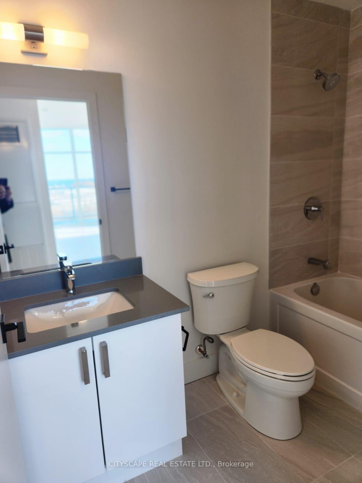 Photo 13 of Unit 807, 2782 Barton Street E, Hamilton, Riverdale — HOMEH
