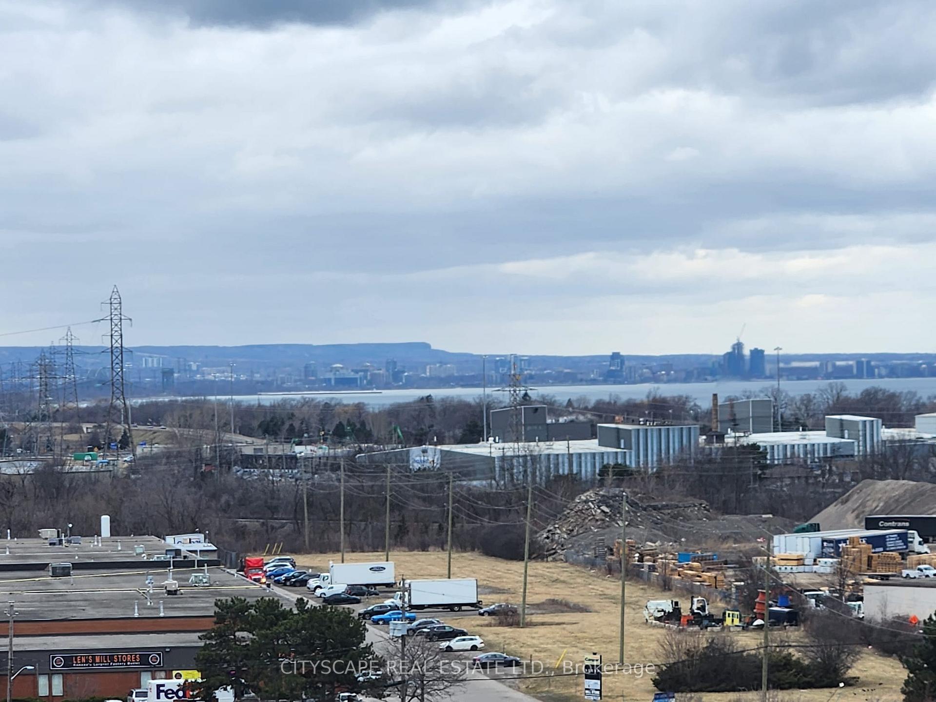 Photo 12 of Unit 807, 2782 Barton Street E, Hamilton, Riverdale — HOMEH