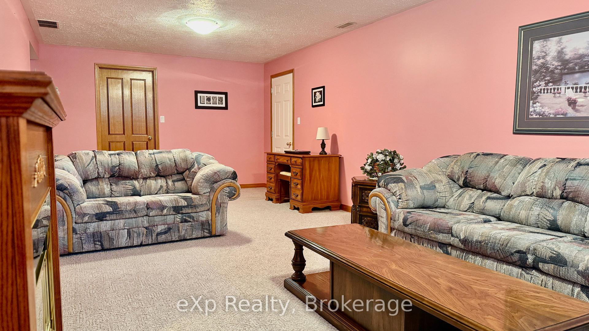 Photo 23 of 655 17th Street Crescent, Hanover — HOMEH