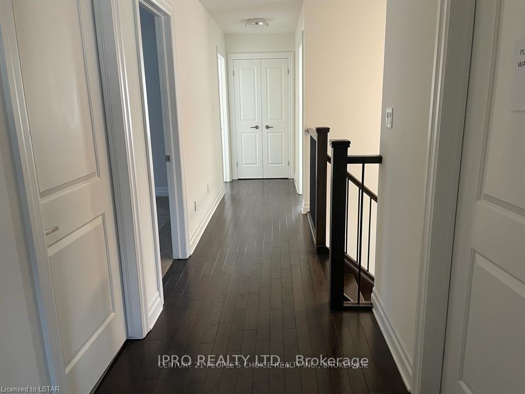 Photo 6 of 2579 Sheffield Boulevard, London, South U — HOMEH