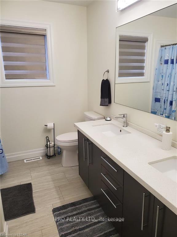 Photo 18 of 2579 Sheffield Boulevard, London, South U — HOMEH