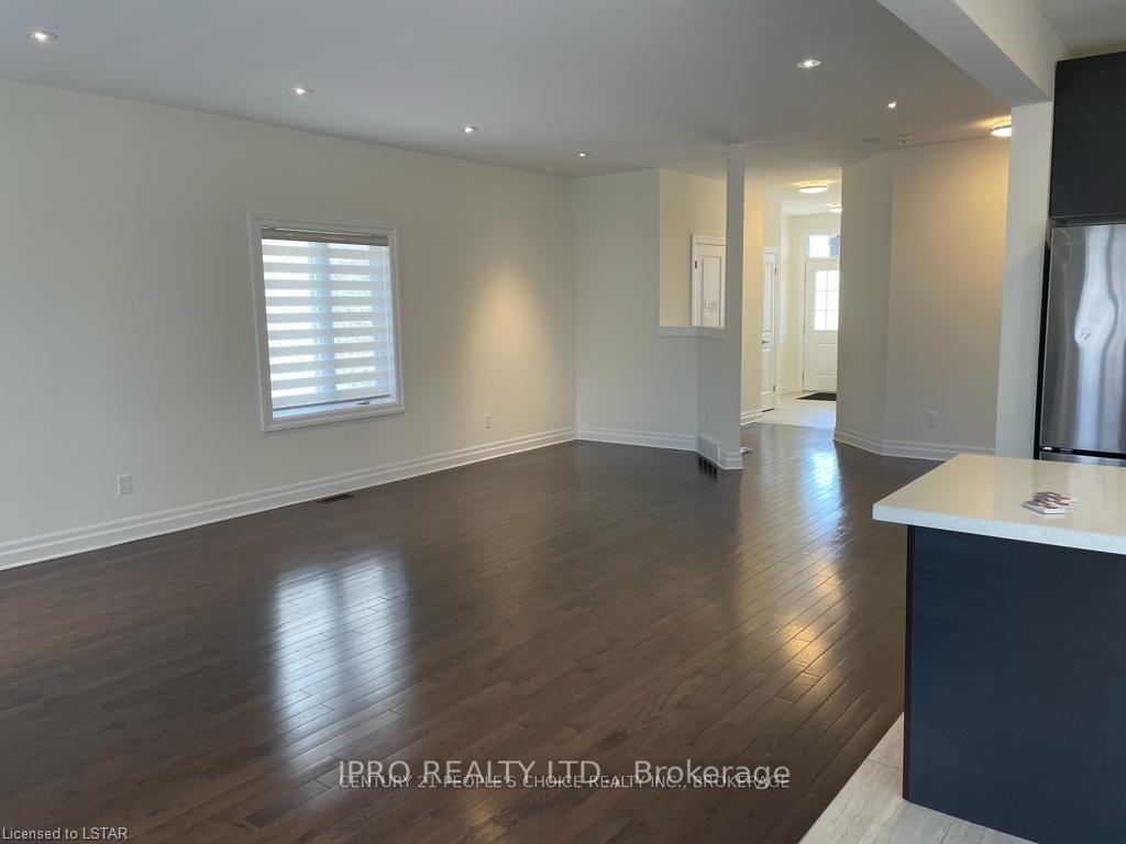 Photo 16 of 2579 Sheffield Boulevard, London, South U — HOMEH